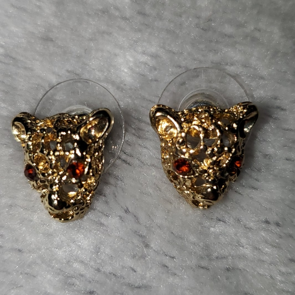 Cheetah Panther gold garnet eyes small unique